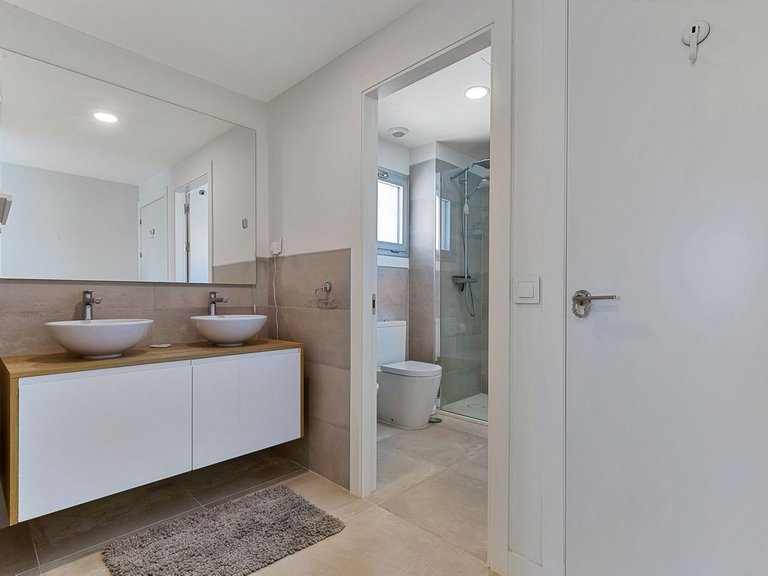 Apartment for Sale in Fuengirola, Malaga 10