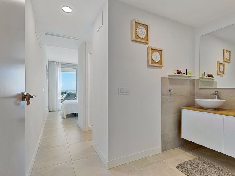 Apartment for Sale in Fuengirola, Malaga 9