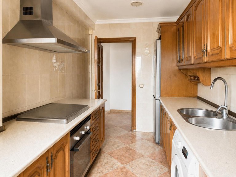 Apartment for Sale in La Barriguilla, Malaga 5
