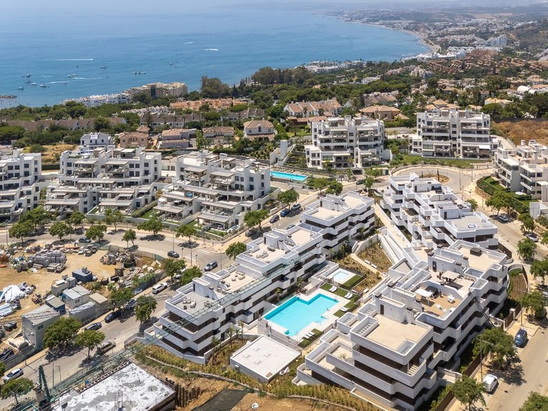 Apartment for Sale in Estepona, Malaga 3