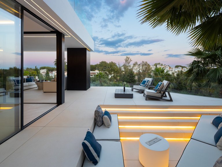 Villa for Sale in Benahavís, Malaga 17