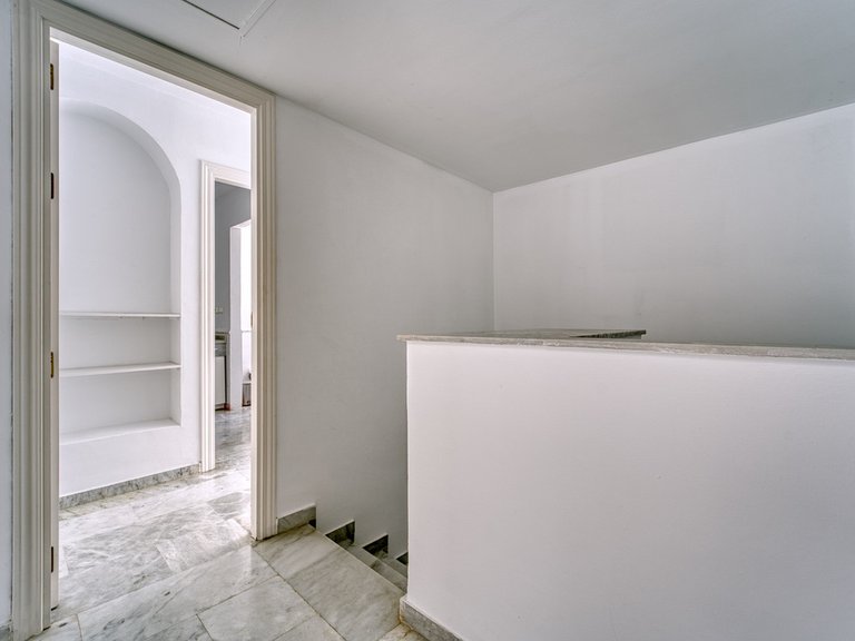 Apartment for Sale in Guadalmina Baja, Malaga 10