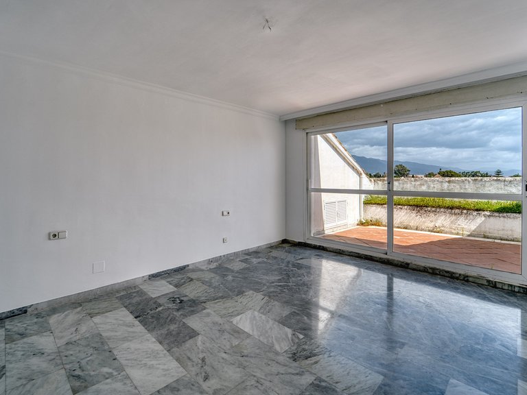 Apartment for Sale in Guadalmina Baja, Malaga 14