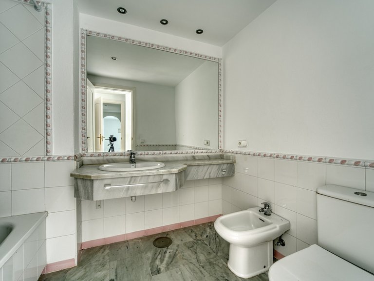 Apartment for Sale in Guadalmina Baja, Malaga 22