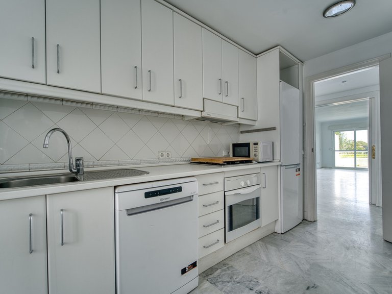 Apartment for Sale in Guadalmina Baja, Malaga 23