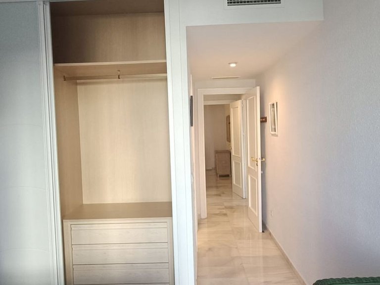 Apartment for Sale in Puerto Banús, Malaga 20
