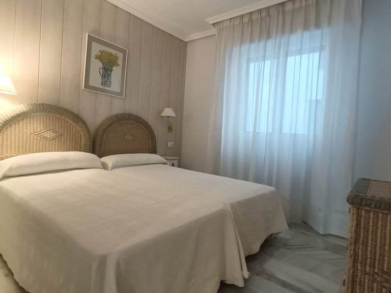 Apartment for Sale in Puerto Banús, Malaga 23
