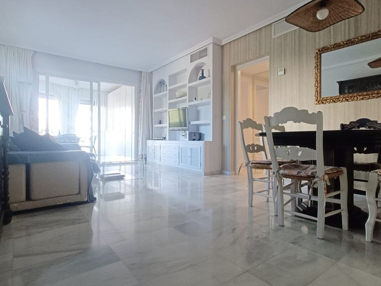 Apartment for Sale in Puerto Banús, Malaga 4