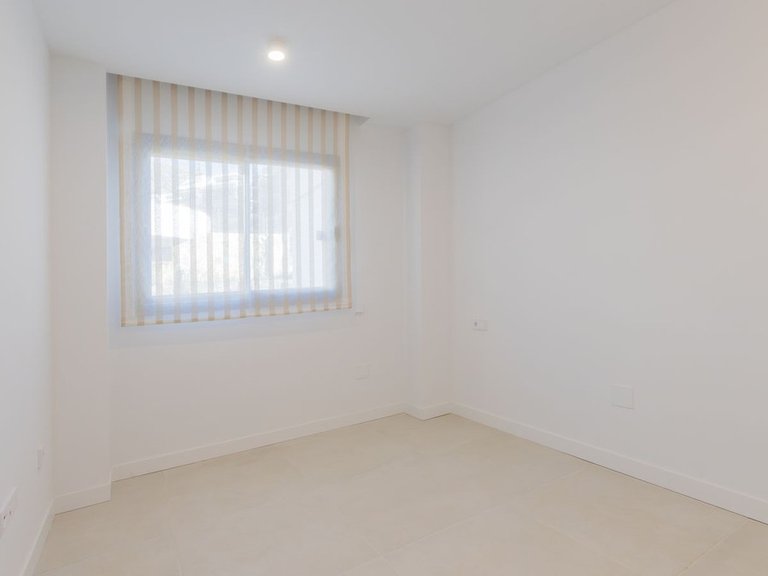 Apartment for Sale in Fuengirola, Malaga 19