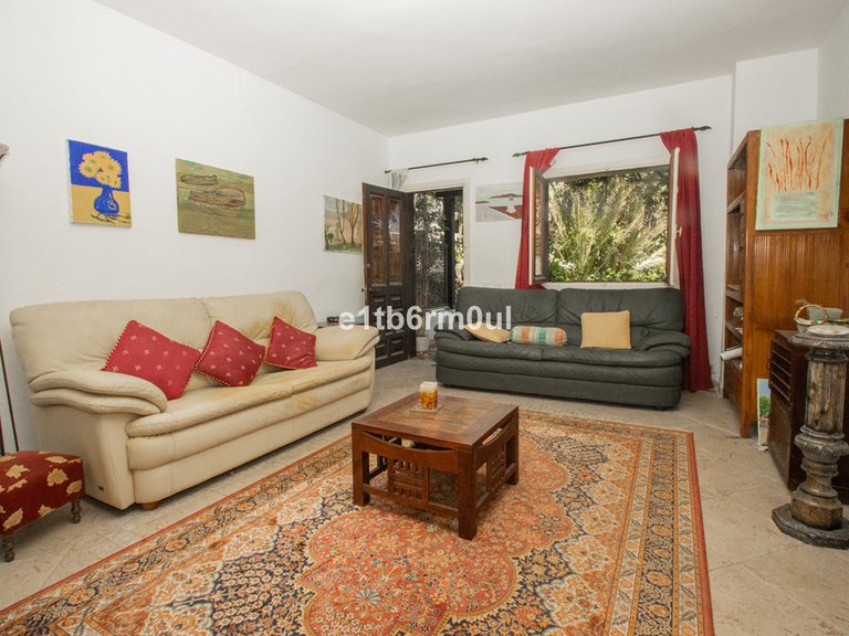 Apartment for Sale in The Golden Mile, Malaga 13