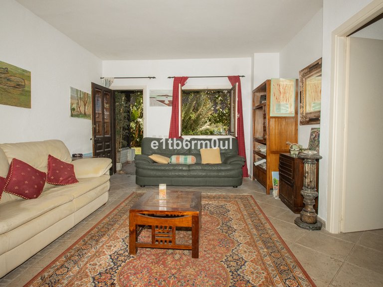 Apartment for Sale in The Golden Mile, Malaga 14
