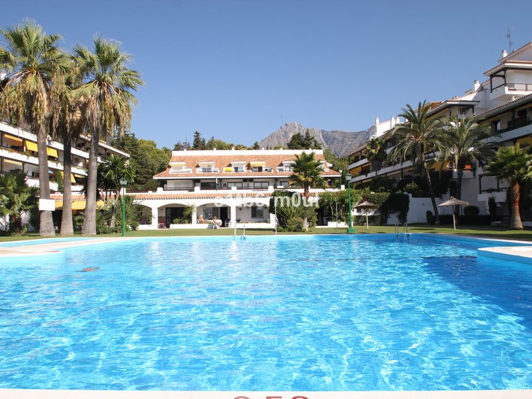 Apartment for Sale in The Golden Mile, Malaga 5