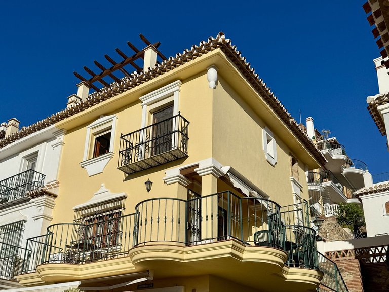 Villa for Sale in Mijas Golf, Malaga 6