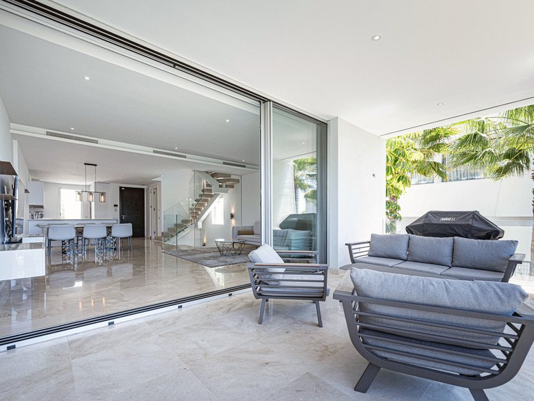 Villa for Sale in Río Real, Malaga 11