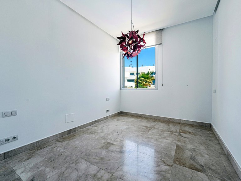 Villa for Sale in Río Real, Malaga 18