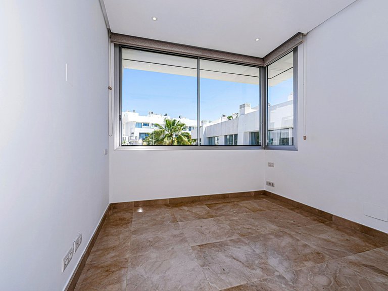 Villa for Sale in Río Real, Malaga 20