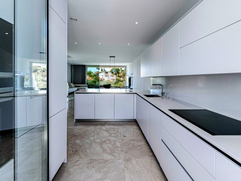Villa for Sale in Río Real, Malaga 32