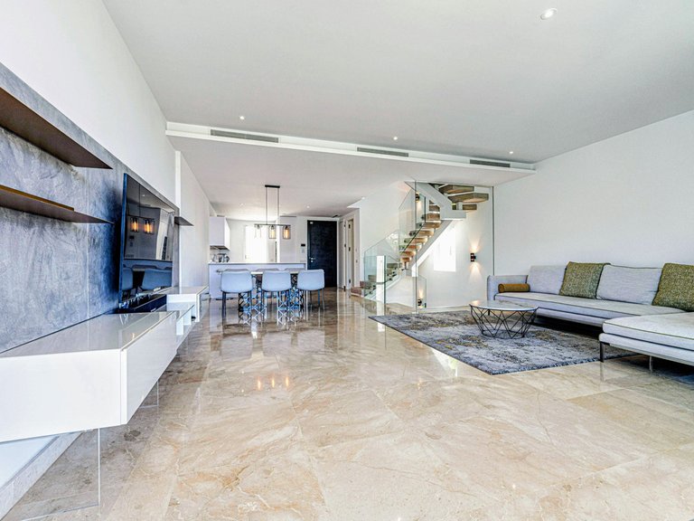 Villa for Sale in Río Real, Malaga 9