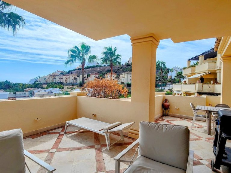 Apartment for Sale in Casares, Malaga 10