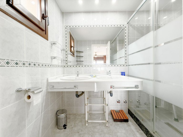 Villa for Sale in Casares Playa, Malaga 25