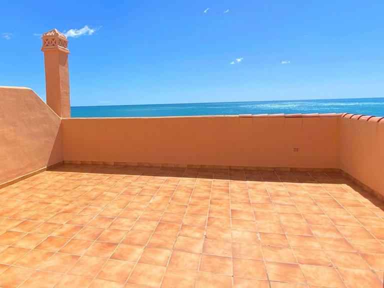 Villa for Sale in Casares Playa, Malaga 4