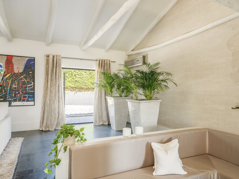 Villa for Sale in El Paraiso, Malaga 16