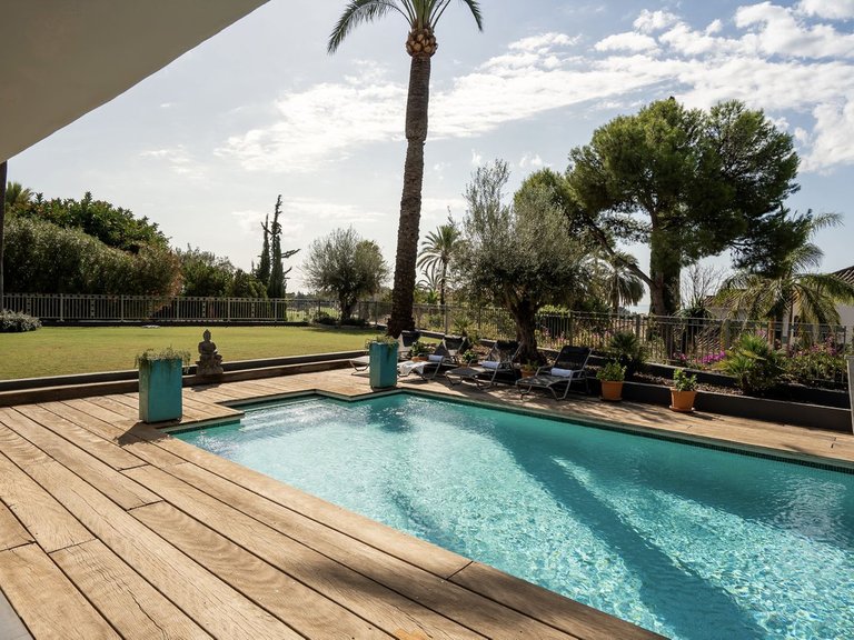 Villa for Sale in El Paraiso, Malaga 35