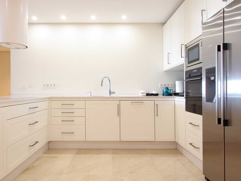 Apartment for Sale in Marbella, Malaga 16