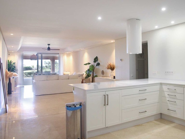 Apartment for Sale in Marbella, Malaga 17