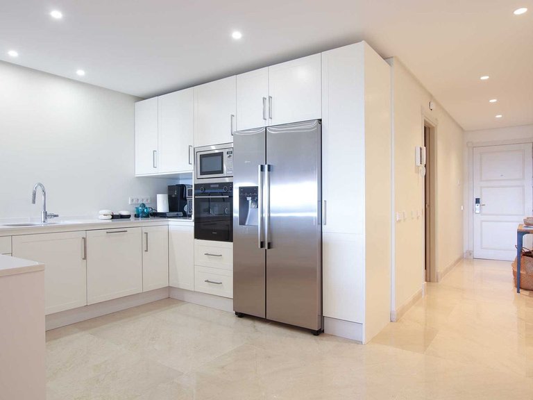 Apartment for Sale in Marbella, Malaga 18