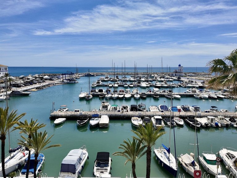 Apartment for Sale in La Duquesa, Malaga 1