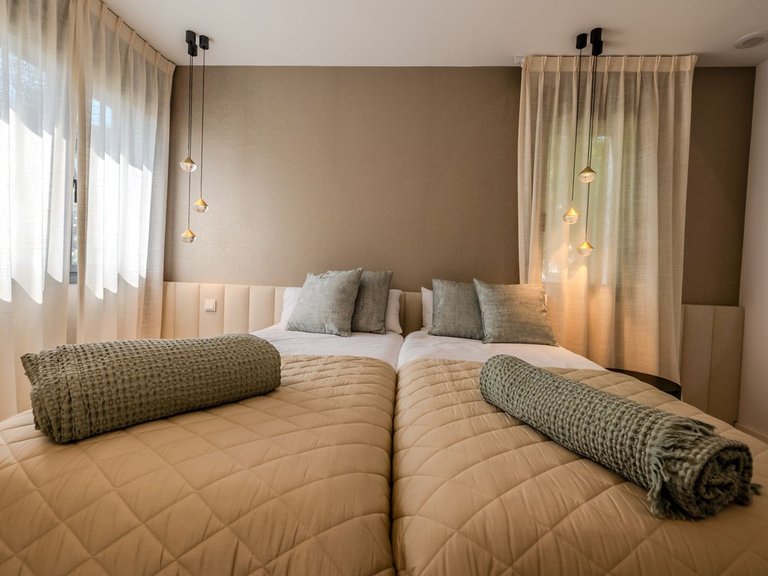Villa for Sale in Puerto Banús, Malaga 16