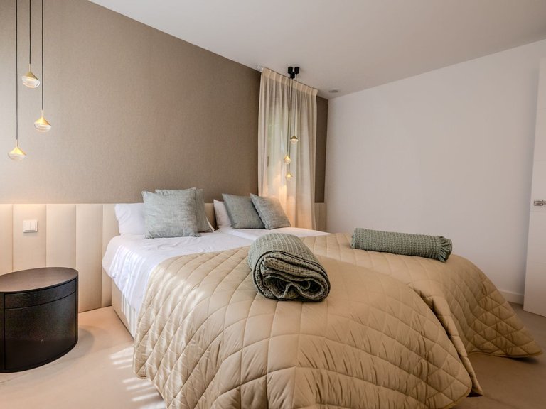 Villa for Sale in Puerto Banús, Malaga 17