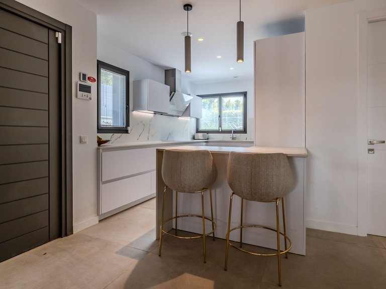 Villa for Sale in Puerto Banús, Malaga 2