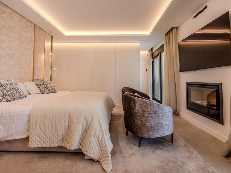Villa for Sale in Puerto Banús, Malaga 27