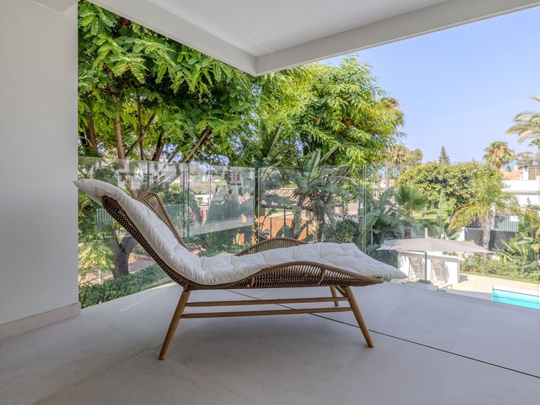 Villa for Sale in Puerto Banús, Malaga 34