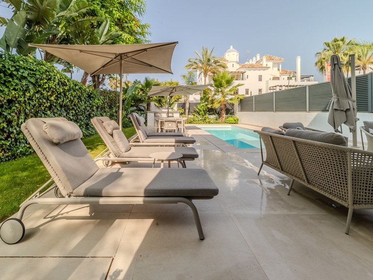 Villa for Sale in Puerto Banús, Malaga 36