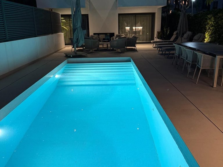 Villa for Sale in Puerto Banús, Malaga 54