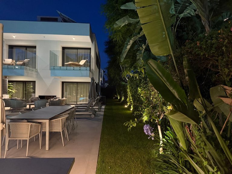 Villa for Sale in Puerto Banús, Malaga 55