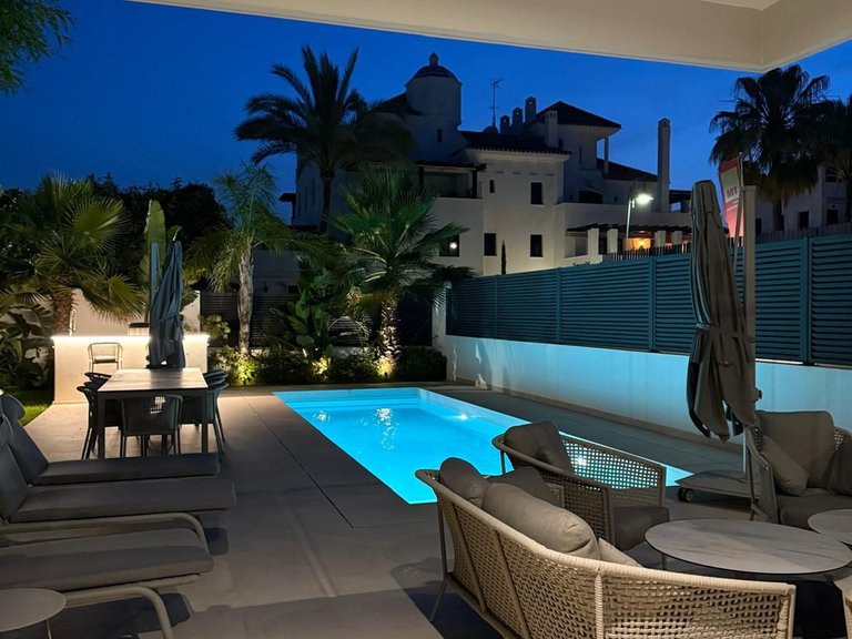 Villa for Sale in Puerto Banús, Malaga 56