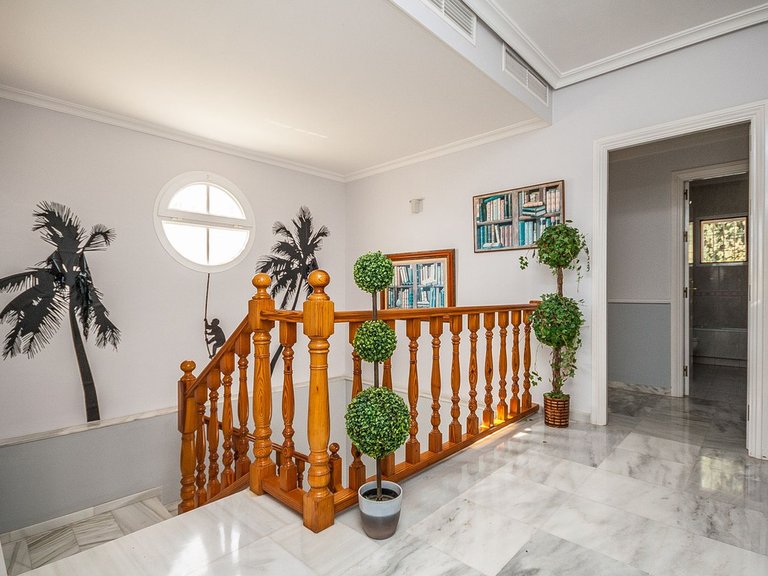 Villa for Sale in Calahonda, Malaga 12