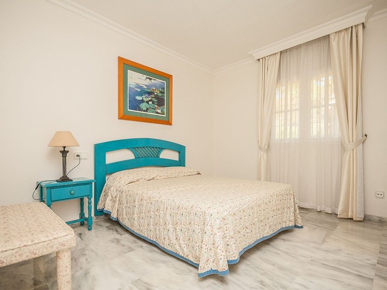 Villa for Sale in Calahonda, Malaga 15