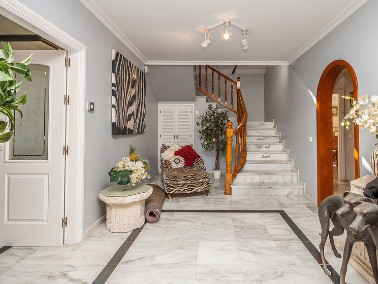 Villa for Sale in Calahonda, Malaga 18