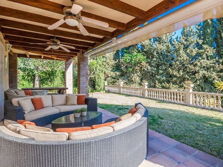Villa for Sale in Calahonda, Malaga 2