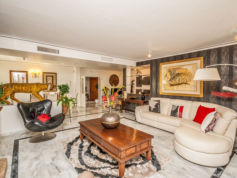 Villa for Sale in Calahonda, Malaga 23