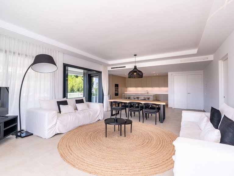 Apartment for Sale in Estepona, Malaga 9