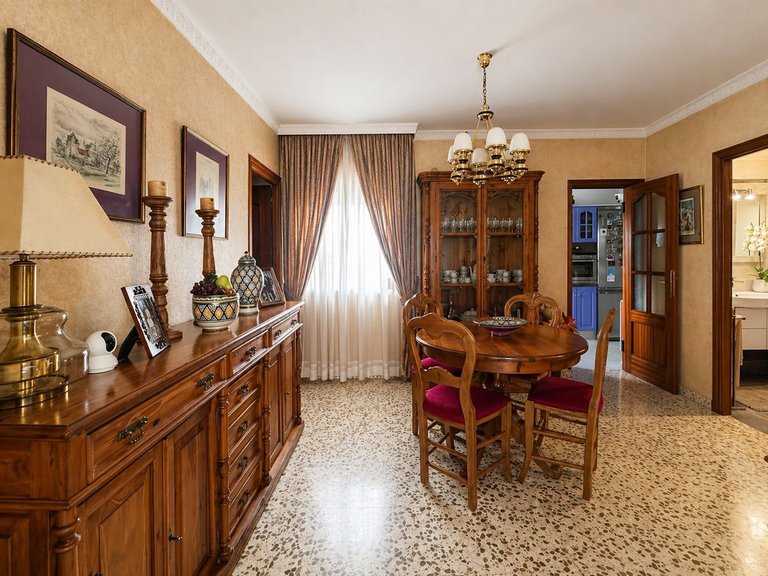 Villa for Sale in San Pedro De Alcántara, Malaga 5