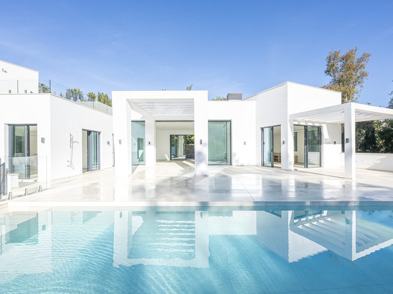 Villa for Sale in Sotogrande Alto, Cadiz 1