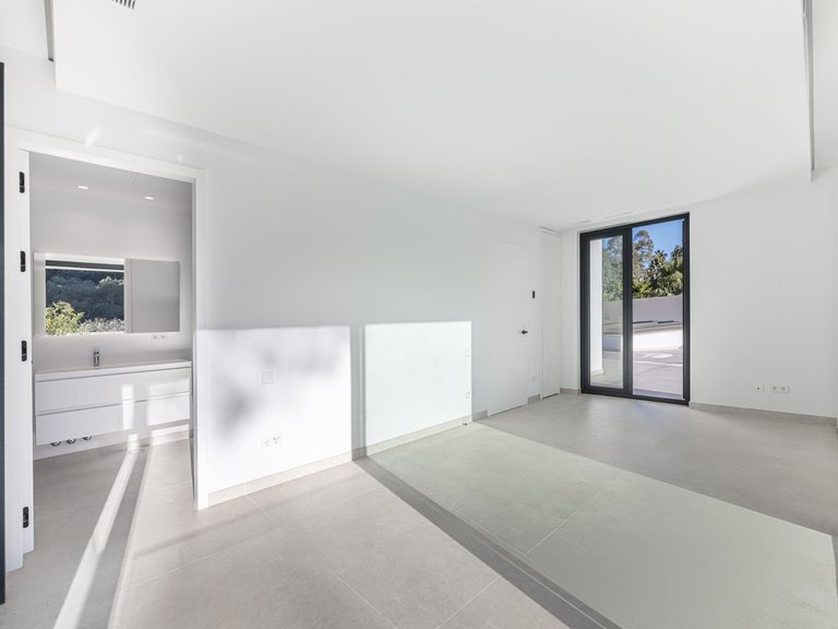 Villa for Sale in Sotogrande Alto, Cadiz 10