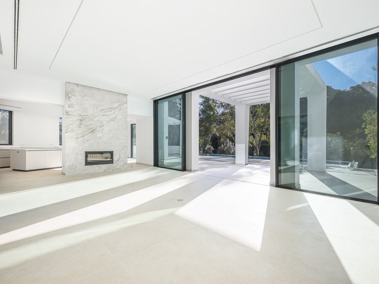 Villa for Sale in Sotogrande Alto, Cadiz 2